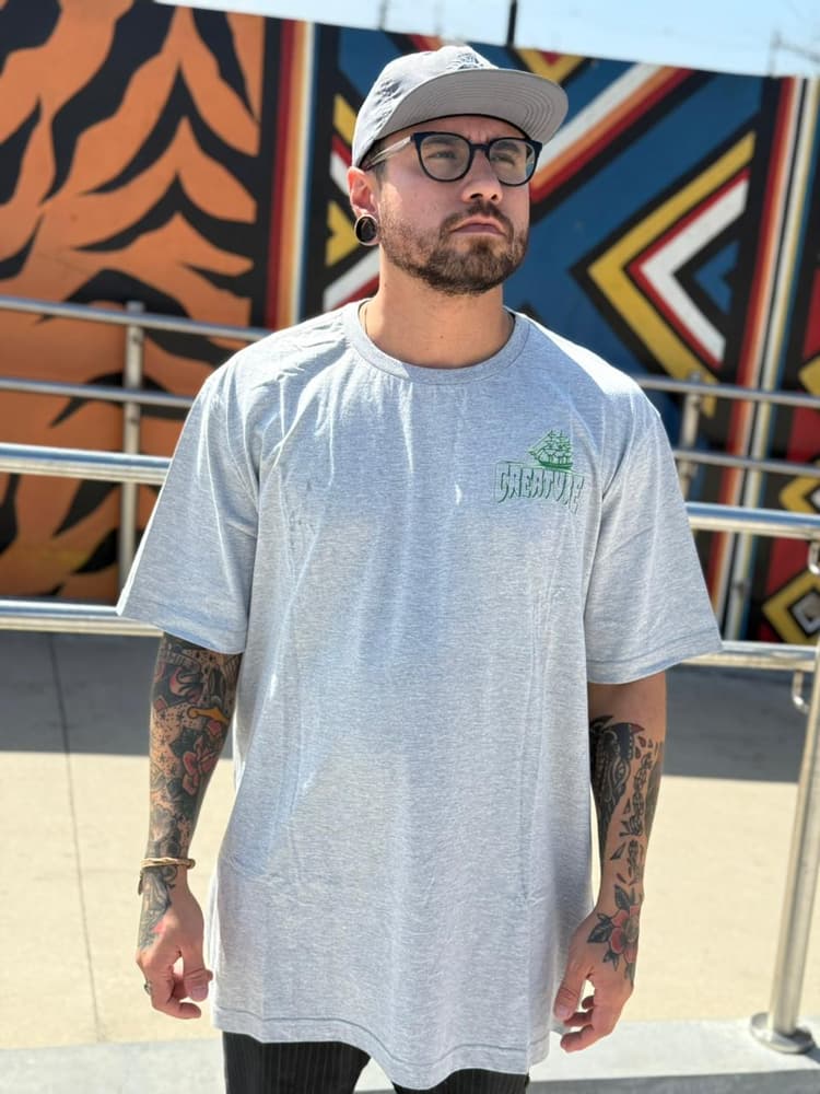 Camiseta Creature